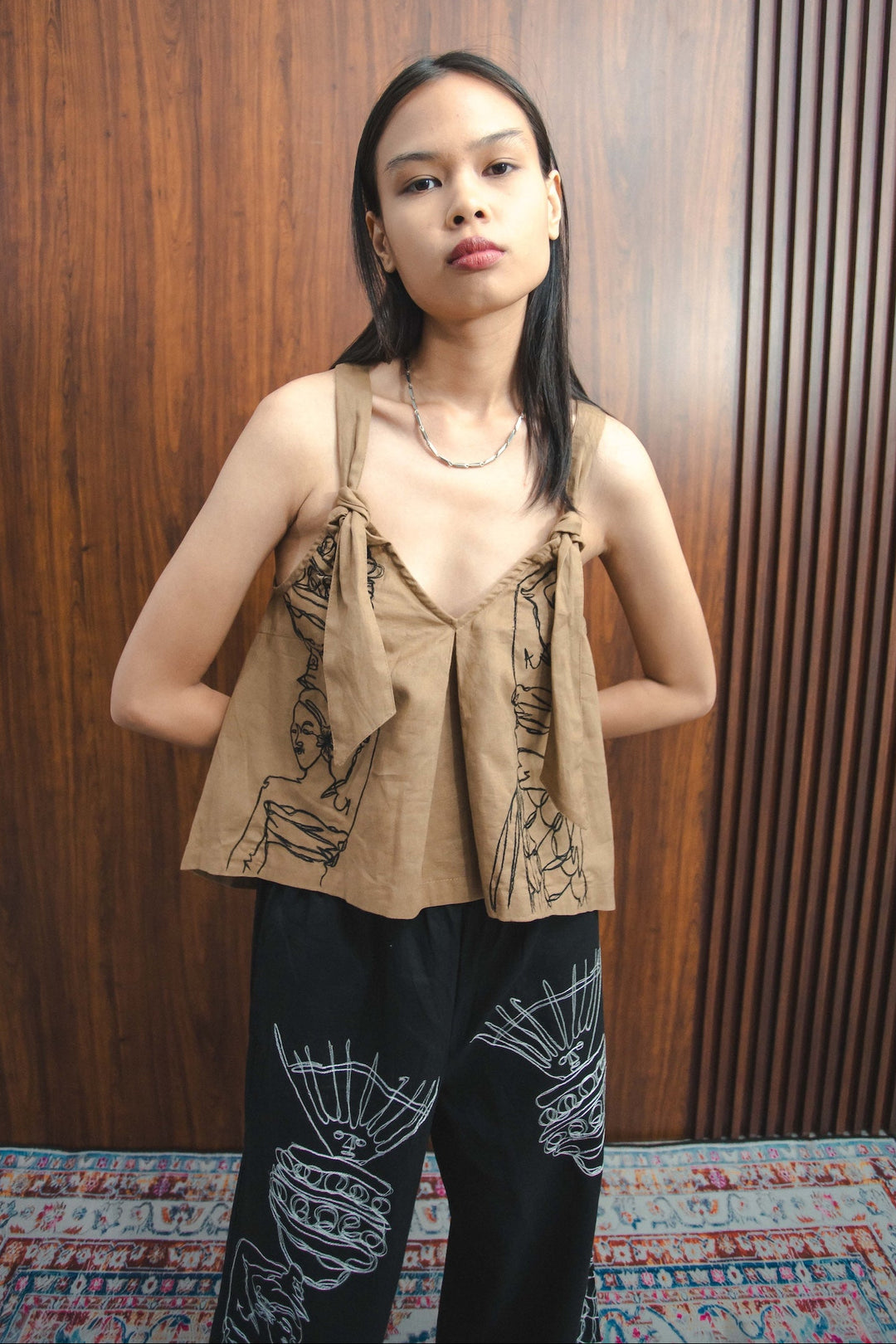 DEWI TOP CARAMEL
